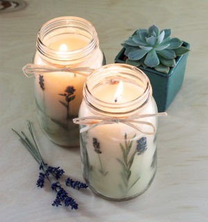 beautiful-flowered-essential-oil-candle
